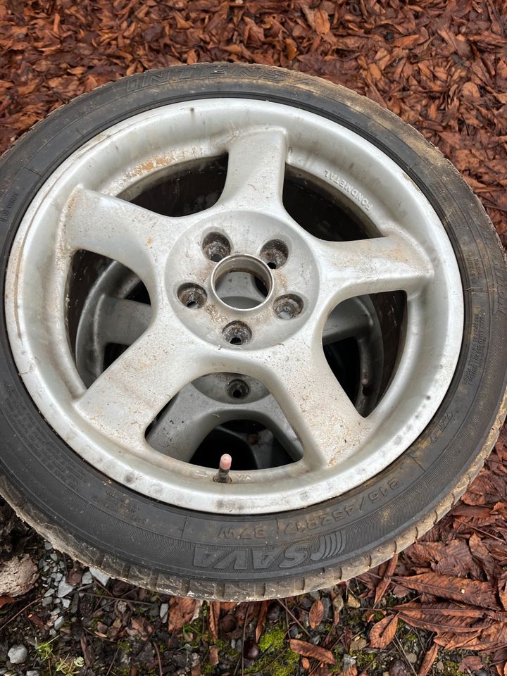 Reifen mit Alufelgen für VW Beetle in Auetal