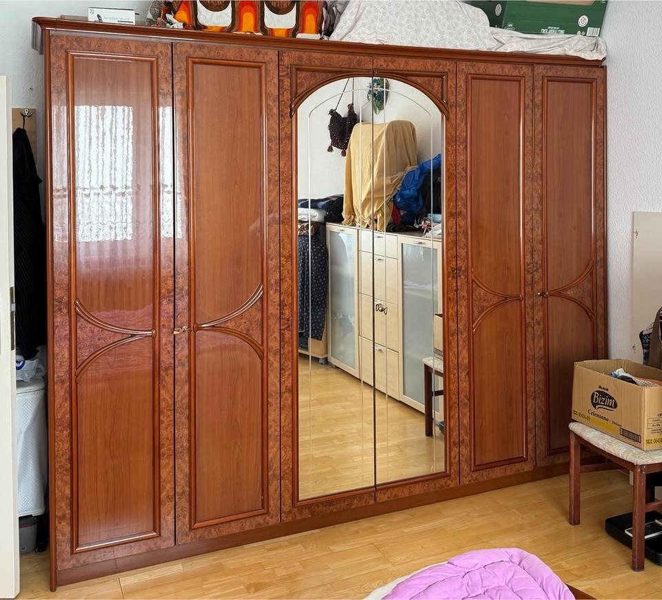 Schrank Kommode zu verkaufen in Berlin Charlottenburg kleinanzeigen.de