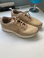 Nike sneaker 37,5 neuwertig beige Nordrhein-Westfalen - Übach-Palenberg Vorschau