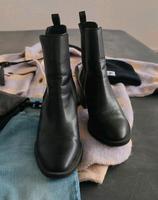 H&M Boots Chelsea Boots schwarz Stiefletten Gr39 NEUWERTIG Bayern - Mühldorf a.Inn Vorschau