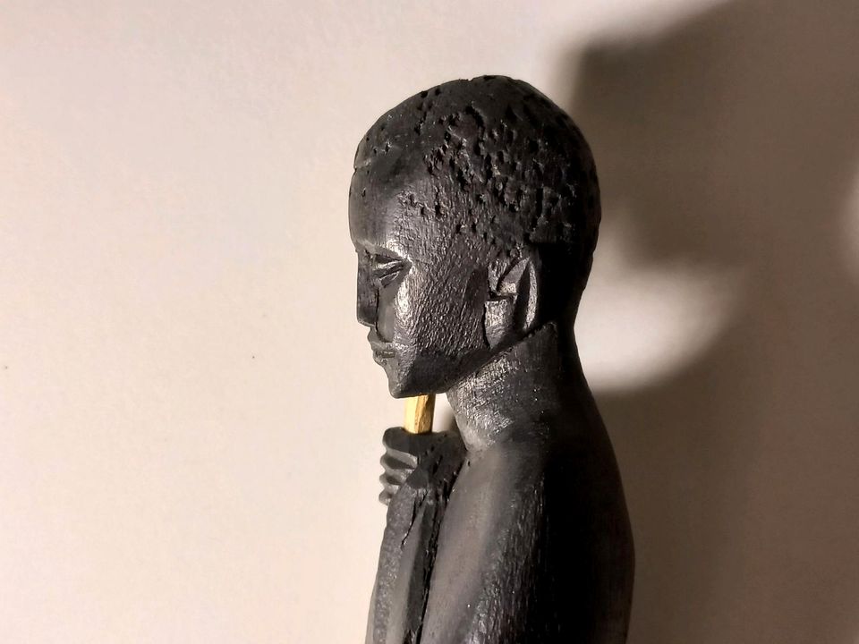 2 alte Afrikanische Statuen und Kerzenständer, Metall, schwarz in Königsbach-Stein 