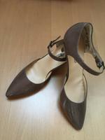 Edle Damen Pumps Paul Green Softlack Trüffel Gr. 37, NEU! Niedersachsen - Goslar Vorschau