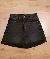 Stradivarius Damen Shorts Kurze Jeanshose Gr. 34 Niedersachsen - Göttingen Vorschau
