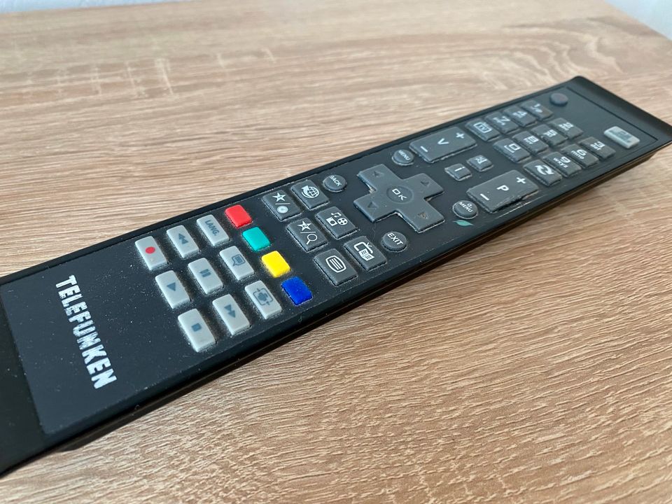 Fernseher Telefunken 32 Zoll L32H125A3 in Kiel