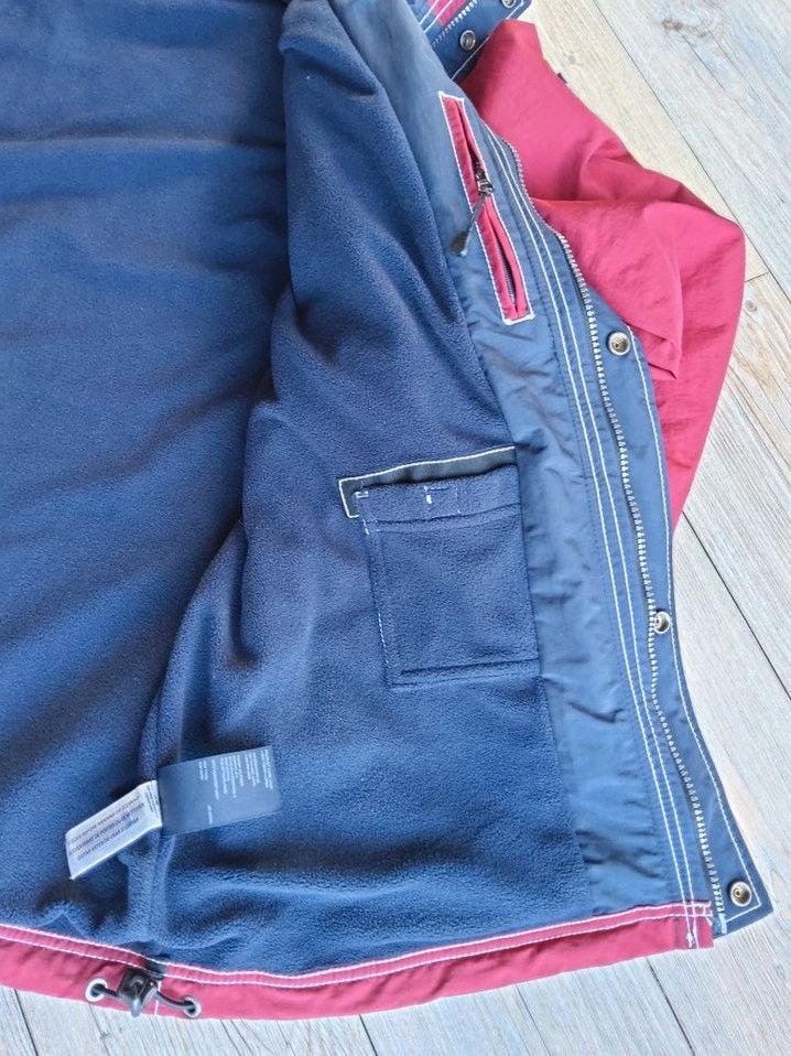 Tommy Hilfiger Herren Jacke dunkelrot Gr. L/G mit Kapuze in Finnentrop