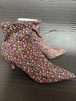 Zara Pumps / Kitten Heels mit Blumenprint, Größe 40, neu Hamburg-Nord - Hamburg Barmbek Vorschau
