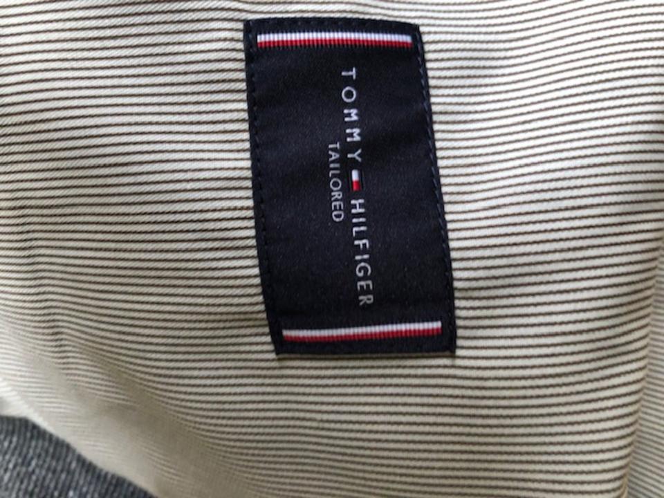 Tommy Hilfiger Hose mit Weste, Gr. 54 in Markkleeberg