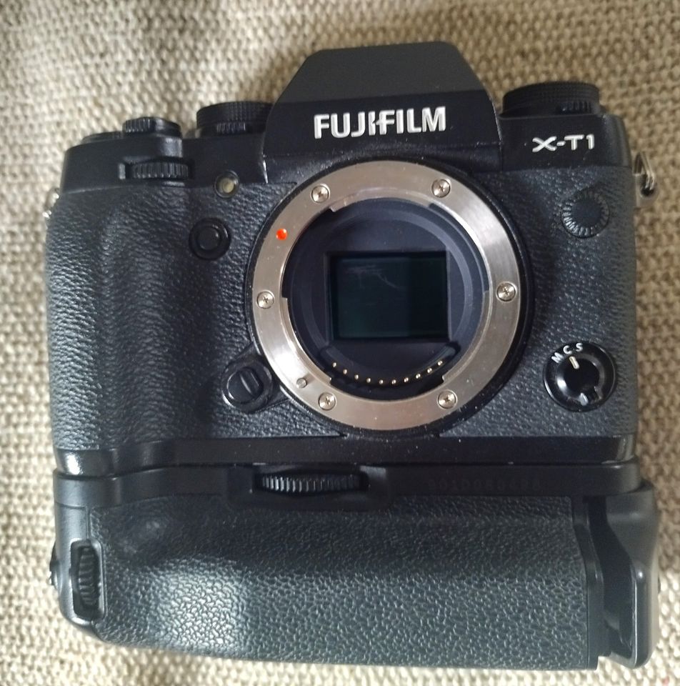 Fujifilm XT-1/ mit Zubehör, Fujinon Objektiv Billingham T., in Isernhagen
