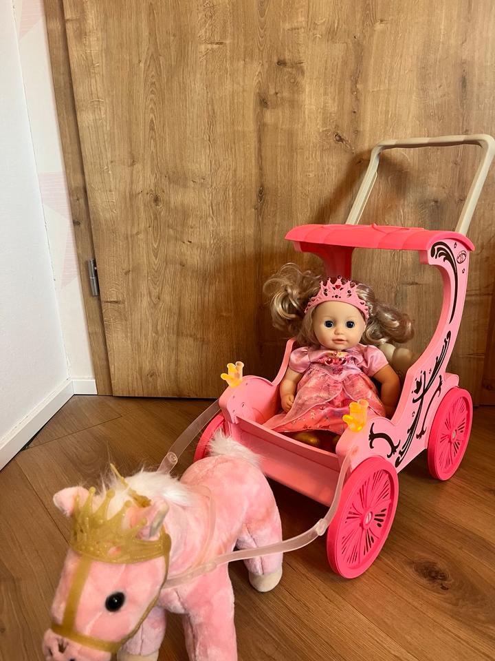 Baby Annabell Little Sweet Kutsche und Pony und Prinzessin in Hinte