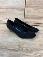 Marco Tozzi Pumps schwarz NEU Keilabsatz Gr. 40 Schleswig-Holstein - Glinde Vorschau