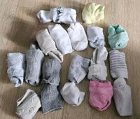 27 Baby Socken für 6 Euro Köln - Nippes Vorschau