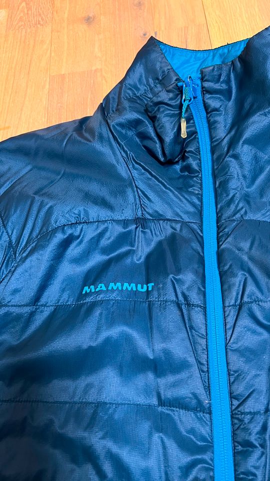 Mammut Daunenjacke Wendejacke in blau Gr. M in Neuburg a.d. Donau