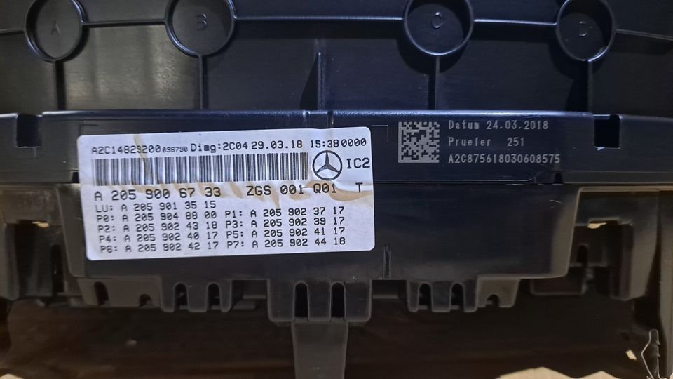 Mercedes C-klasse W205 Tacho Kombiinstrument Diesel A2059006733 in Erkelenz