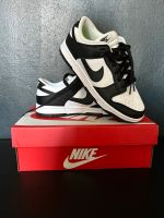 Nike dunk low Panda schwarz weiß 37,5 München - Moosach Vorschau