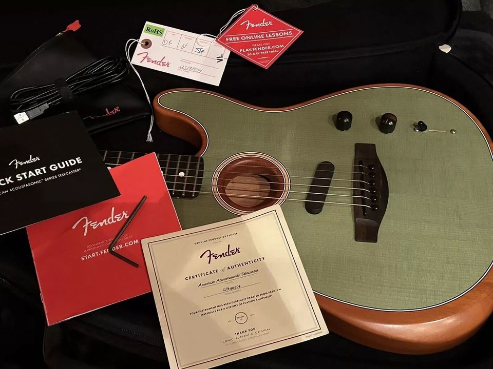 Fender Acoustasonic American Telecaster USA SFG Surf Green TOP in Gemünden Westerwald