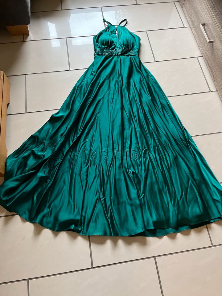 Abendkleid Abiball Hochzeit Kleid Gr. S in Wipperfürth