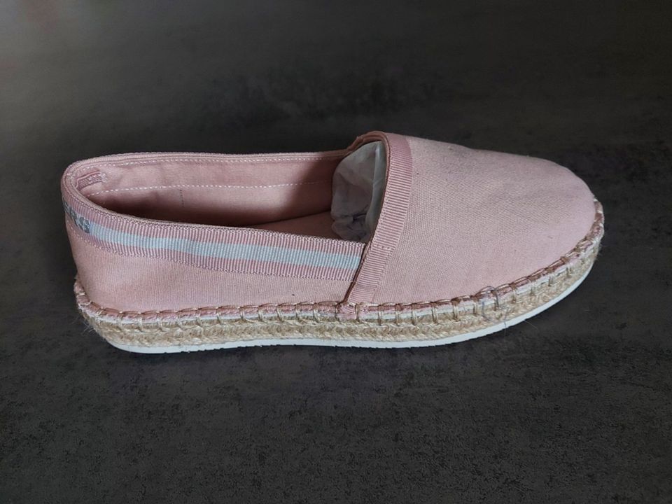 Neue Dockers 50WD201-700760 Damen Espadrilles rosa Gr. 37 in Buttenwiesen