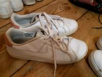 weisse Nike Sneaker 40,5 Pankow - Prenzlauer Berg Vorschau