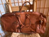 THE TRAMP Tennistasche Reisetasche Sporttasche Leder Retro Nordrhein-Westfalen - Kirchhundem Vorschau