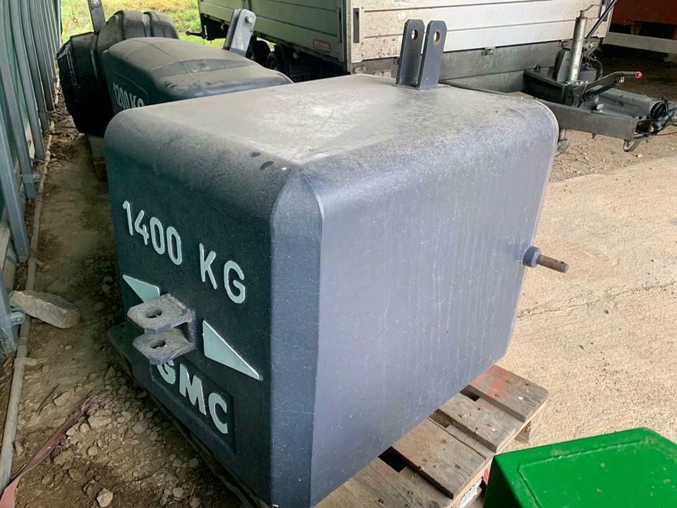 Frontgewicht GMC 1400kg in Schkölen