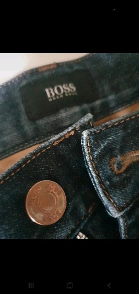 Hugo Boss Jeans  blau 36/34 wneu in Harrislee