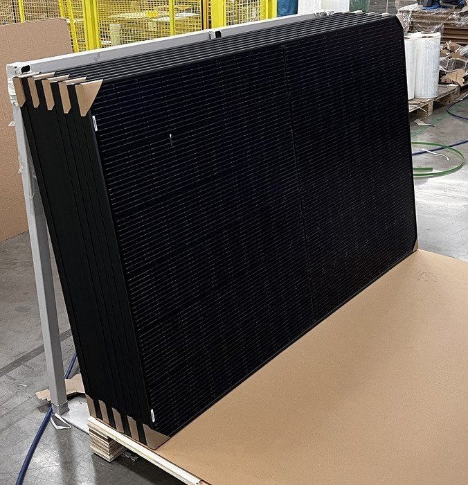 400W Lieferung Solarmodul Schwarz PV-Module Photovoltaik Panel in Meerbusch