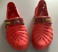 Badeschuhe in rot Baden-Württemberg - Weingarten (Baden) Vorschau