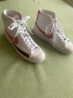 Neue hohe NIKE  Sneakers Gr 36 Baden-Württemberg - Brühl Vorschau