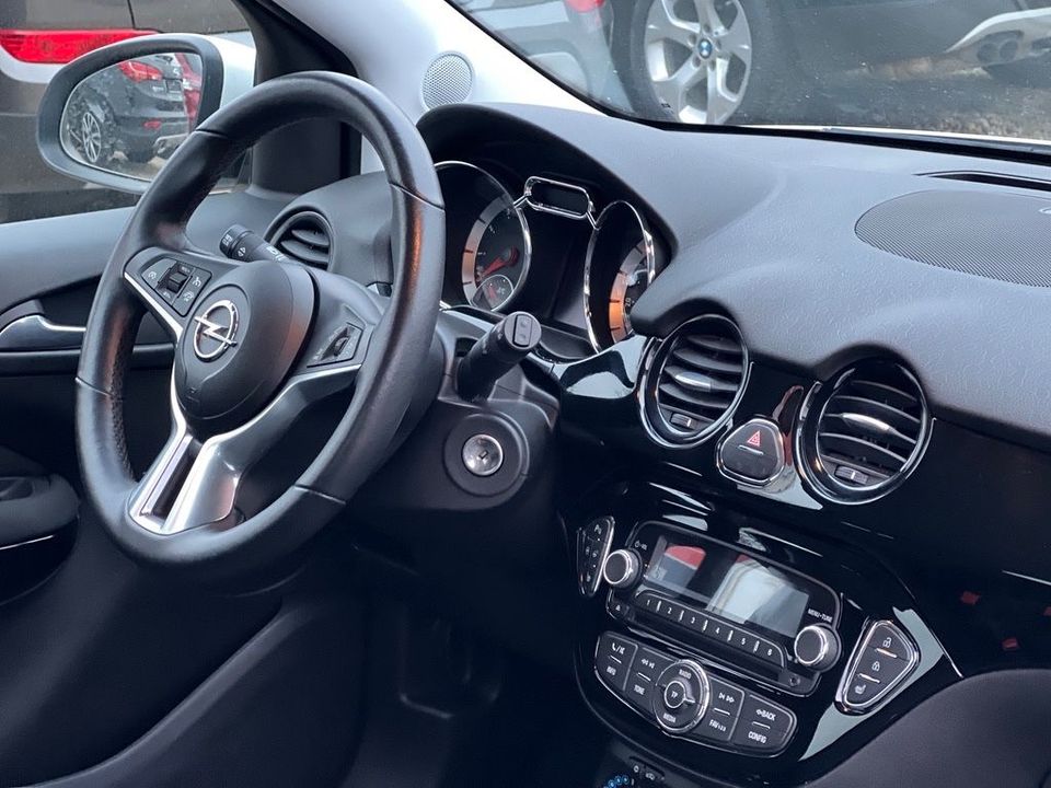 Opel Adam 1.2 Klima/PDC/Tel/Temp/BC/SHZ/beh.LR/28 TKM in Leipzig