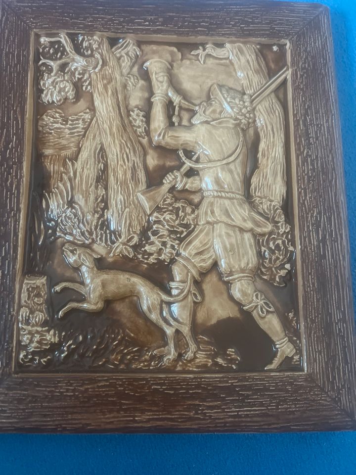 Keramikbild Keramik Gipsbild Relief Jagd Jagdszene in Wohlsborn