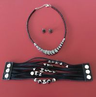 Schmuck schwarz Kette Armband Ohrstecker WGT Gothik Leipzig - Leipzig, Zentrum Vorschau