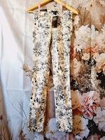 Super Stretch Blumen Hose 34 super eng Neu Sachsen - Olbernhau Vorschau