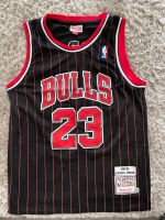 Michael Jordan 23- Chicago Bulls Mitchell &Ness Gr. M Nordrhein-Westfalen - Neuss Vorschau
