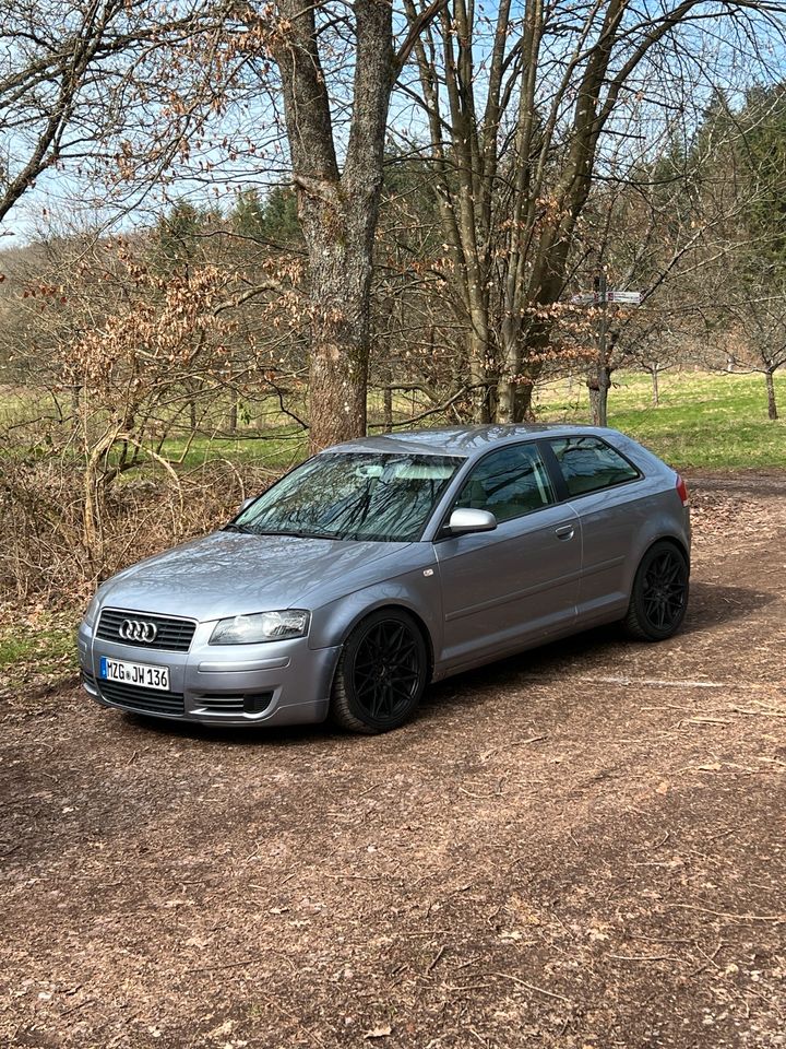 Audi a3 1.6 fsi in Losheim am See