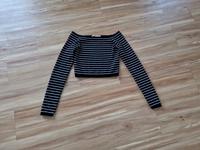 BERSHKA cropped Pullover Shirt Gr. M schwarz weiß geringelt Niedersachsen - Wennigsen Vorschau