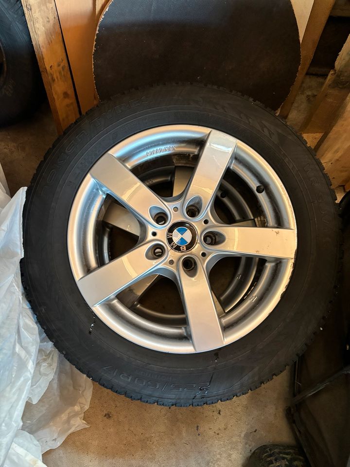 RIAL Winterräder Satz 225/60 R17 für BMW in Luhe-Wildenau