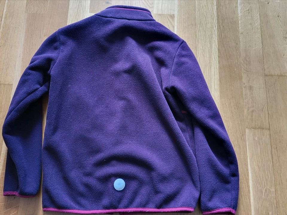 JAKOO Fleecejacke Kuscheljacke lila Gr. 140 146 in Velbert