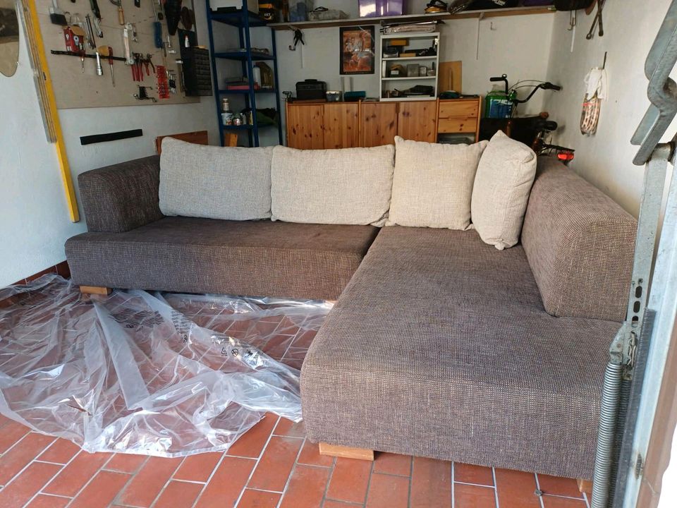 Couch mit Bettfunktion 275x215 in Neutraubling