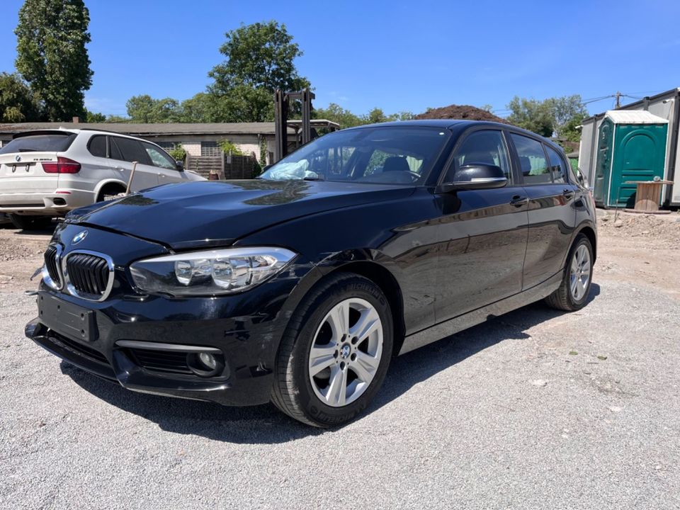 BMW 118 Baureihe 1 Lim. 5-trg. 118i Advantage in Berlin