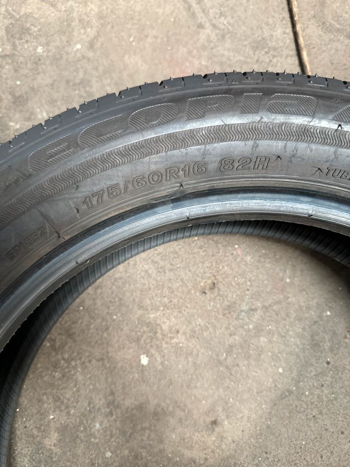 2x neuwertige 175/60R16 82H Sommerreifen in Cuxhaven