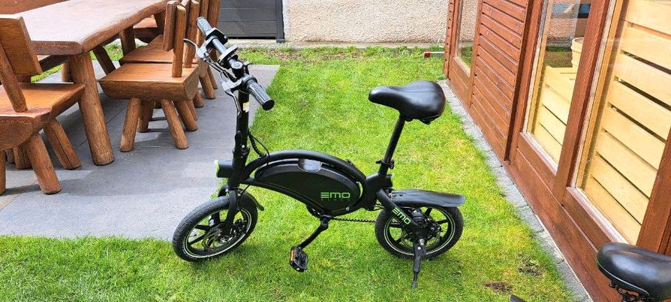 2 x EMO 1S Pedelecs, E-Bike, Klappräder 14 Zoll schwarz-grün in Augsburg