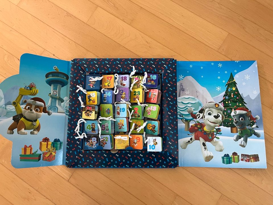 PAW PATROL Adventskalender (mit 24 Mini-Büchlein) in Teningen