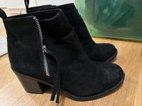 Stiefeletten mit Absatz München - Schwabing-Freimann Vorschau