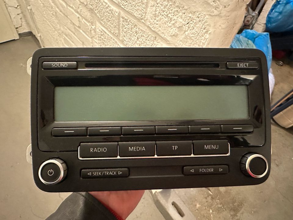 VW Golf 6 Radio in Duisburg