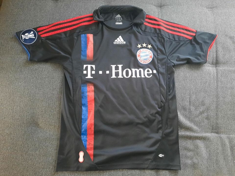 Original FC Bayern München Trikot Uefa Cup Größe 176 in Augsburg