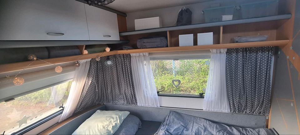 Dethleffs Wohnwagen mit 5 Schlafplätzen und  einer Klimaanlage in Marl