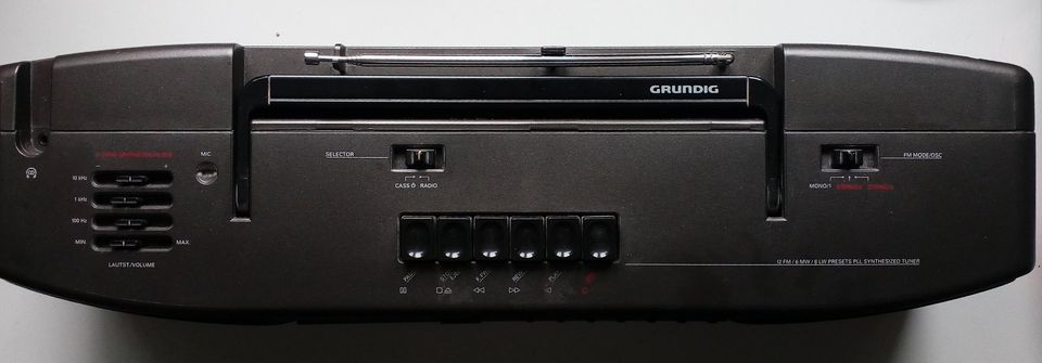 Grundig RCR-560 Ghettoblaster in Taunusstein