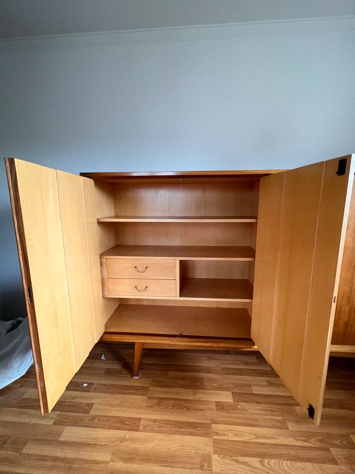 Sideboard Mid Century 70er Jahre Teak Holz Dänisches Design in München