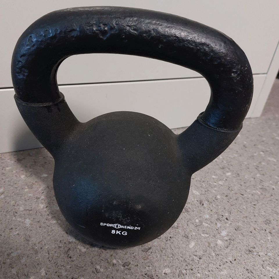 Kettlebell 8kg Hantel Gewicht Training Fitness Kugelhantel in Erkelenz