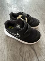 Leichte Sneaker Nike Gr. 25 Berlin - Steglitz Vorschau
